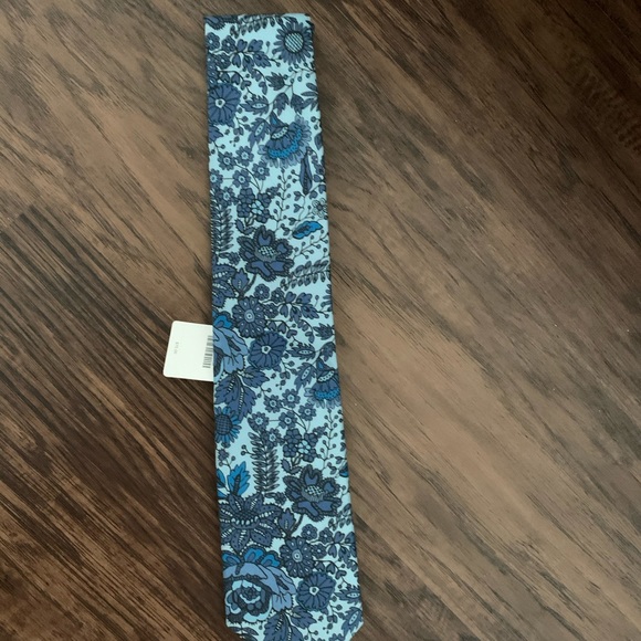 J.crew men’s tie in liberty Nottingham print - Picture 9 of 16